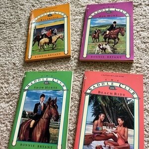 📚Saddle Club Books 21,22,25,26